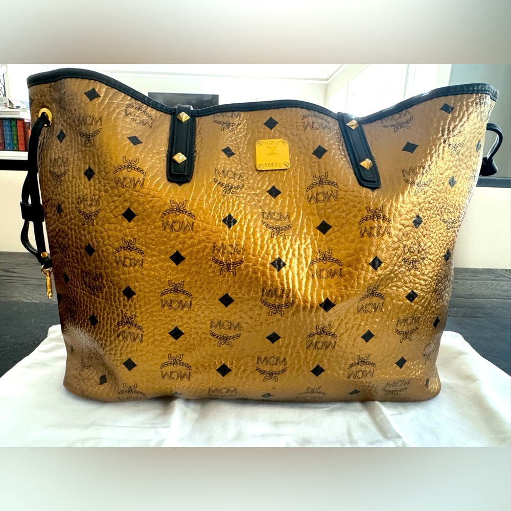 AUTHENTIC MCM Bronze & black Leather Tote Handbag Med w/ dust bag & original tag